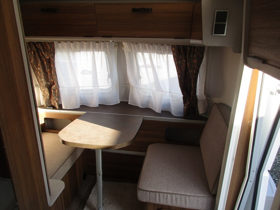 caravane ERIBA TOURING 430 EDITION LEGEND modele 2023