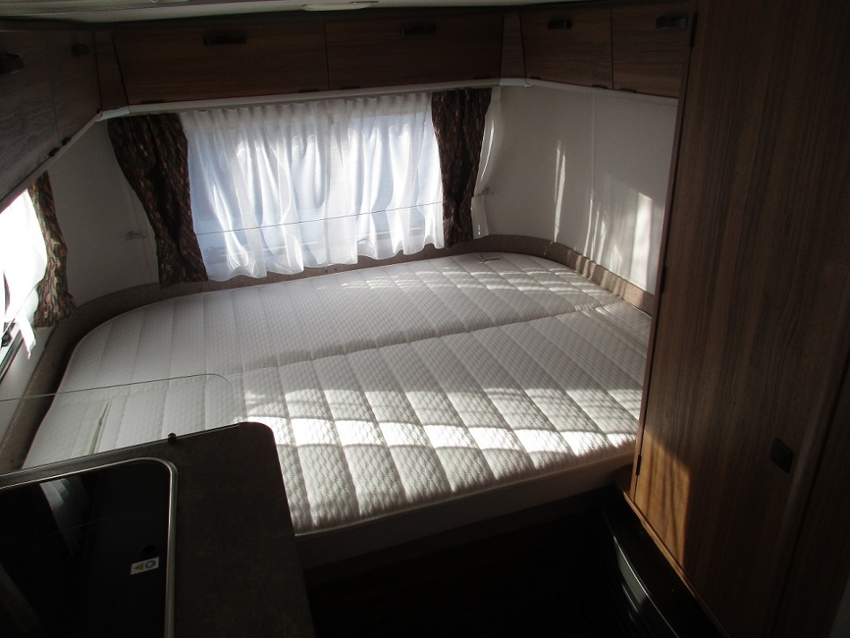 caravane ERIBA TOURING 430 EDITION LEGEND modele 2023